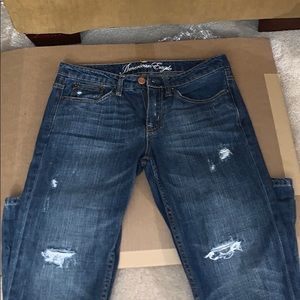 American Eagle Cropped Ripped Jeans